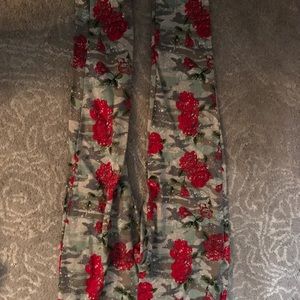 Poof girl’s leggings